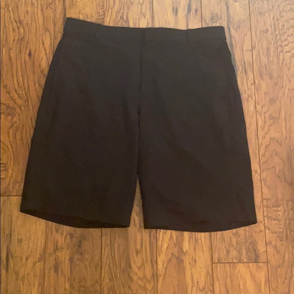 Men’s Nike Golf Shorts Black Sz 33